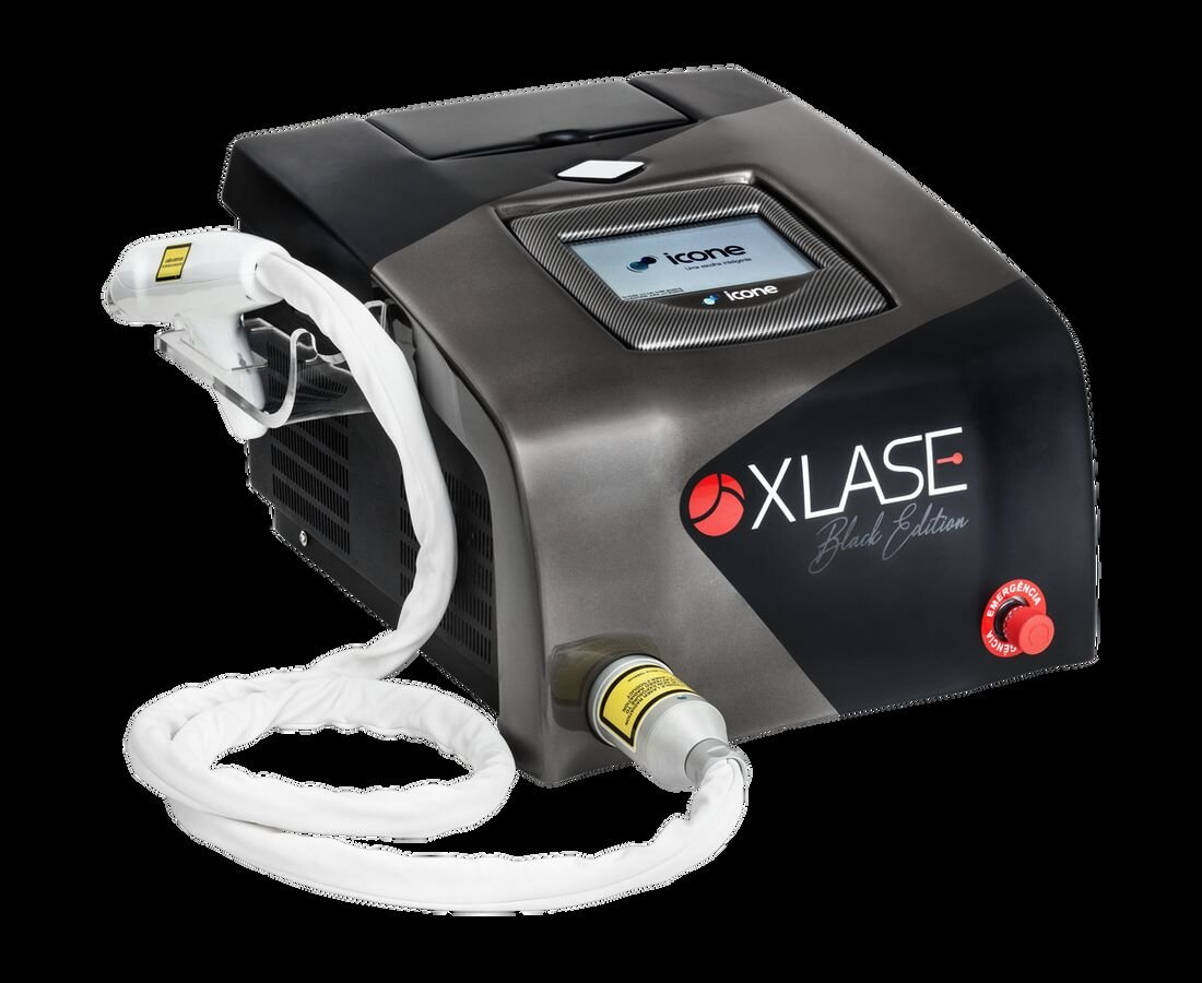 Plataforma de laser XLASE Black Edition (Ícone Medical) — equipamento completo, com ponteira de aplicação